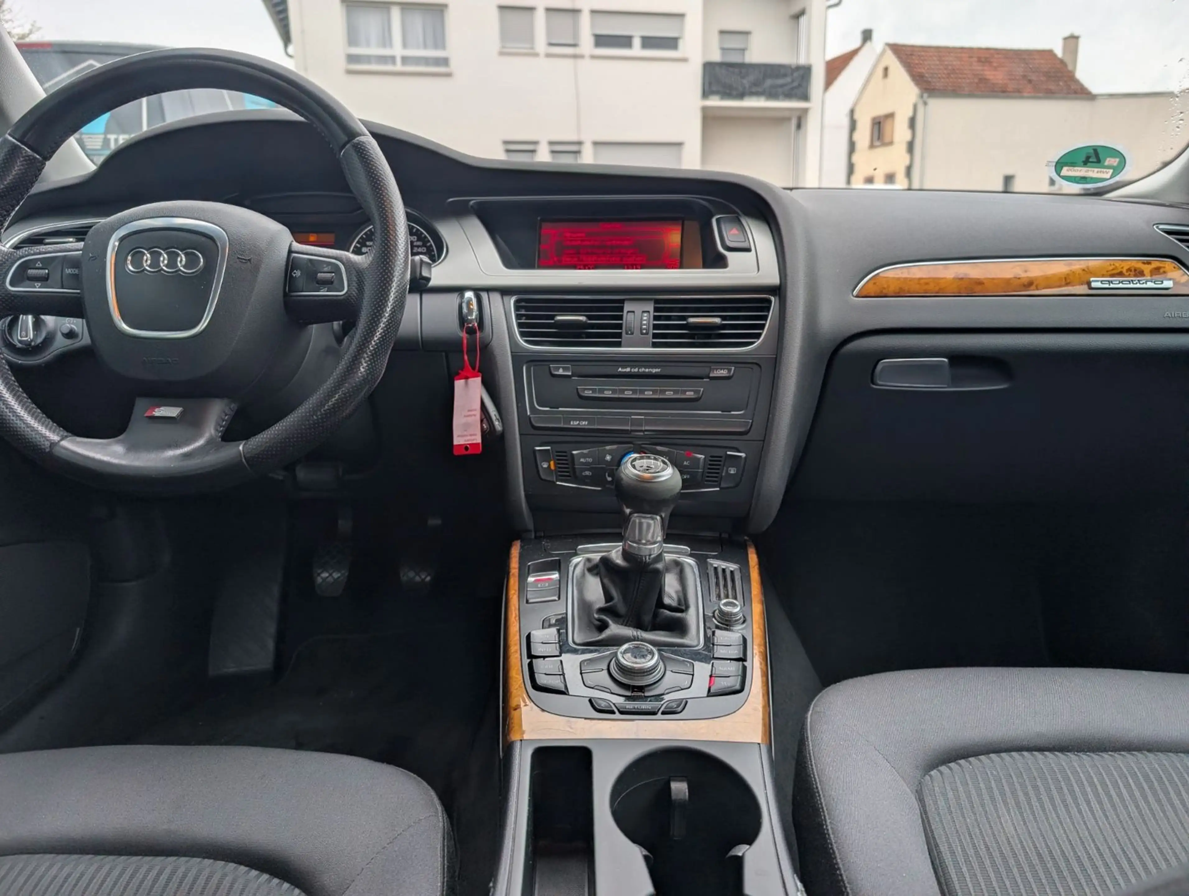 Audi A4 2.0 TDI (DPF) Attraction — photo 8