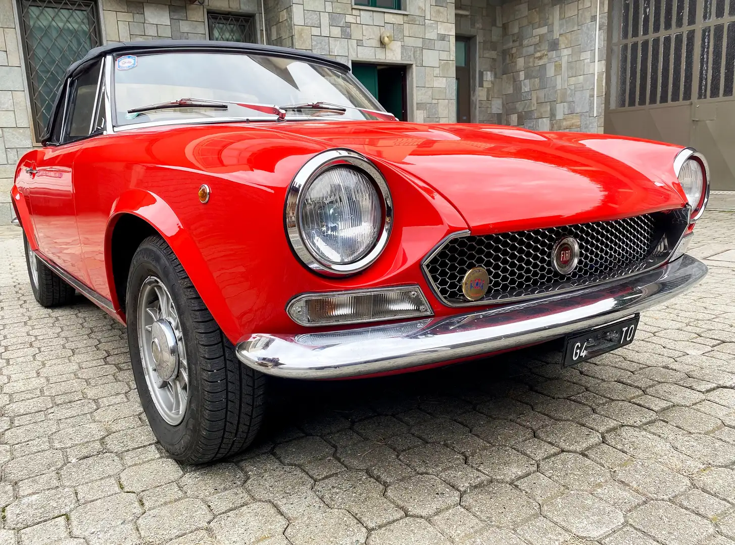 Fiat 124 Spider 1600 BS1 Roşu - 1