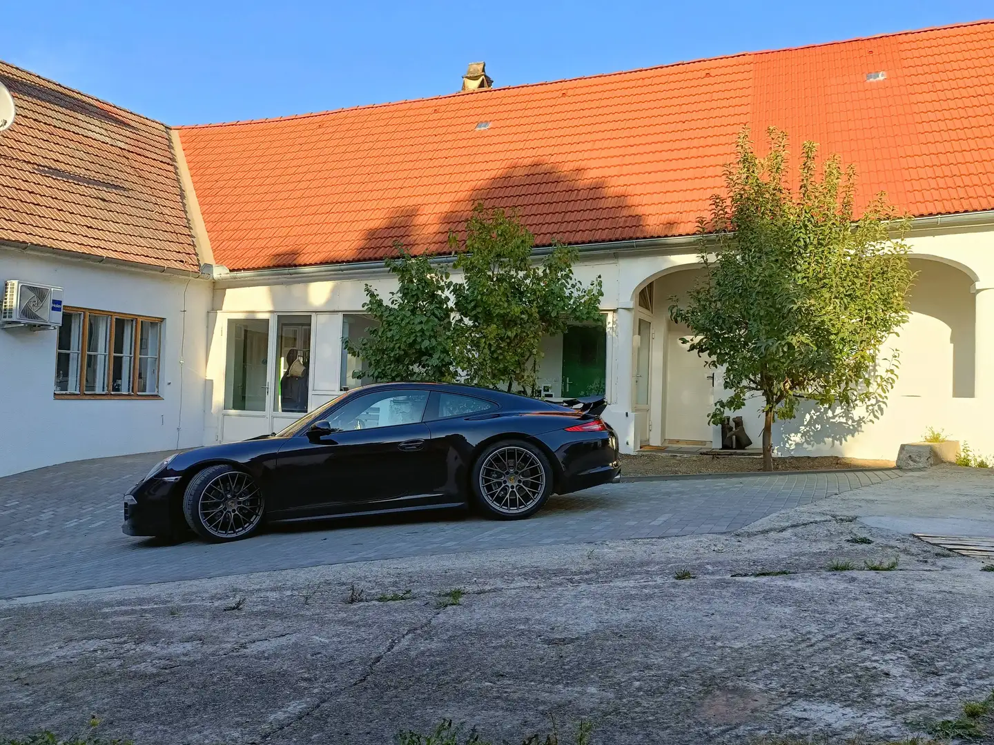 Porsche 991 911 Carrera 4 Coupé DSG Schwarz - 2