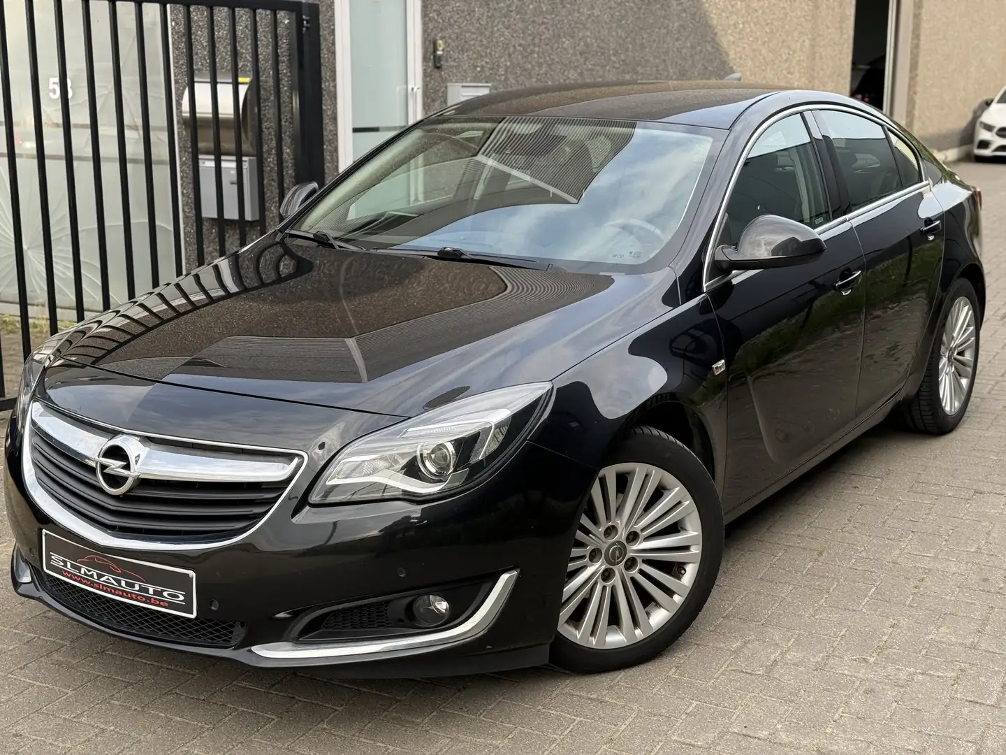 Opel Insignia 1.6 CDTI ecoFlex Start/Stop 136 ch Cosmo - 1