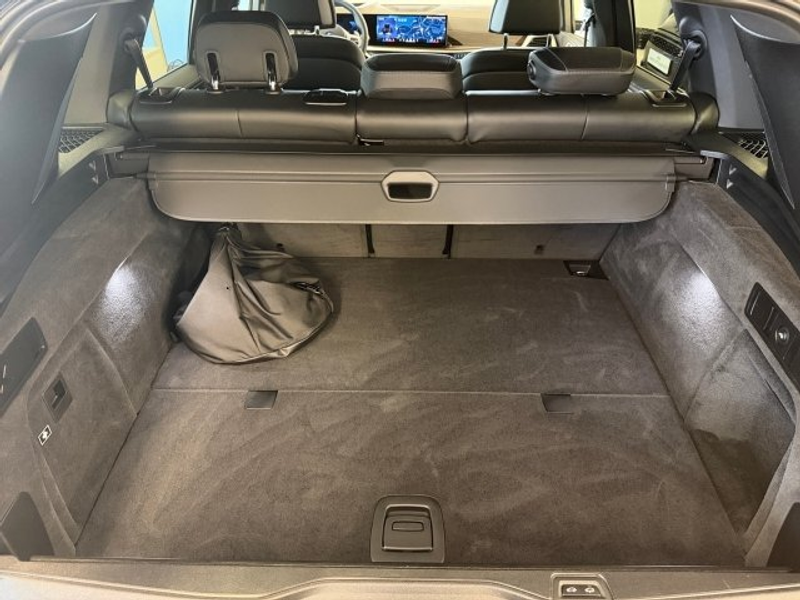 BMW X5 xDrive50e G05 XB1 — photo 13