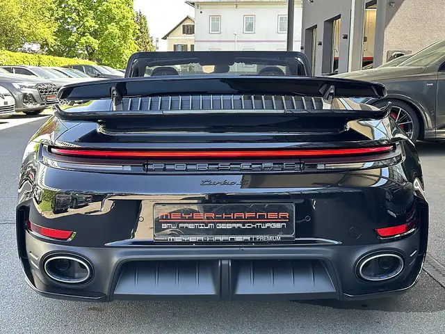 Porsche 992 911 992.2 Carrera Cabrio Turbo S PDK / SportDes... Ansicht 17