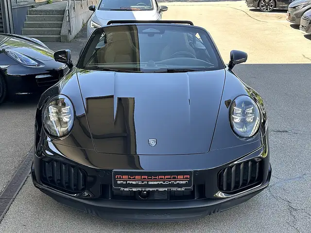 Porsche 992 911 992.2 Carrera Cabrio Turbo S PDK / SportDes... Ansicht 4