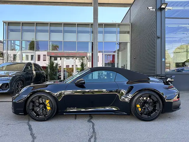 Porsche 992 911 992.2 Carrera Cabrio Turbo S PDK / SportDes... Ansicht 47