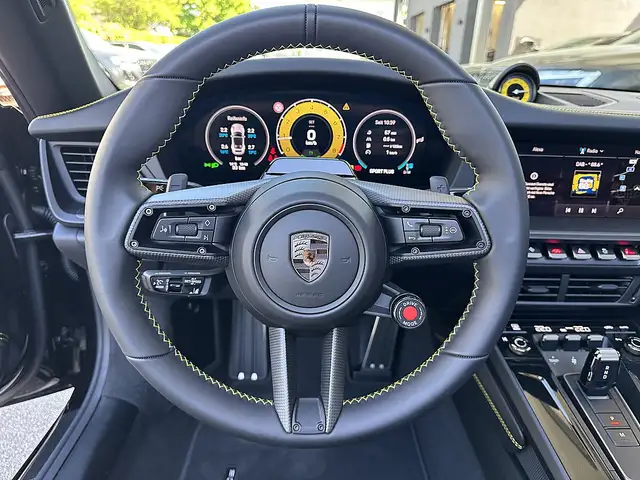 Porsche 992 911 992.2 Carrera Cabrio Turbo S PDK / SportDes... Ansicht 31