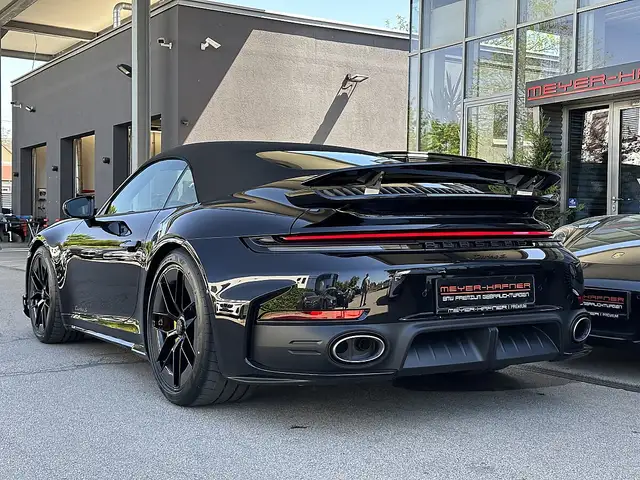 Porsche 992 911 992.2 Carrera Cabrio Turbo S PDK / SportDes... Ansicht 49