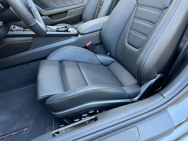 Porsche 992 911 992.2 Carrera Cabrio Turbo S PDK / SportDes... Ansicht 26