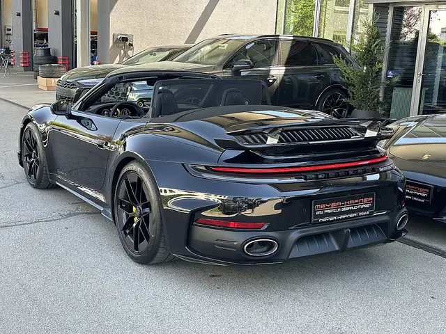 Porsche 992 911 992.2 Carrera Cabrio Turbo S PDK / SportDes... Ansicht 13