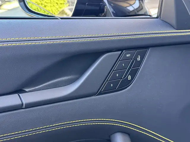 Porsche 992 911 992.2 Carrera Cabrio Turbo S PDK / SportDes... Ansicht 22