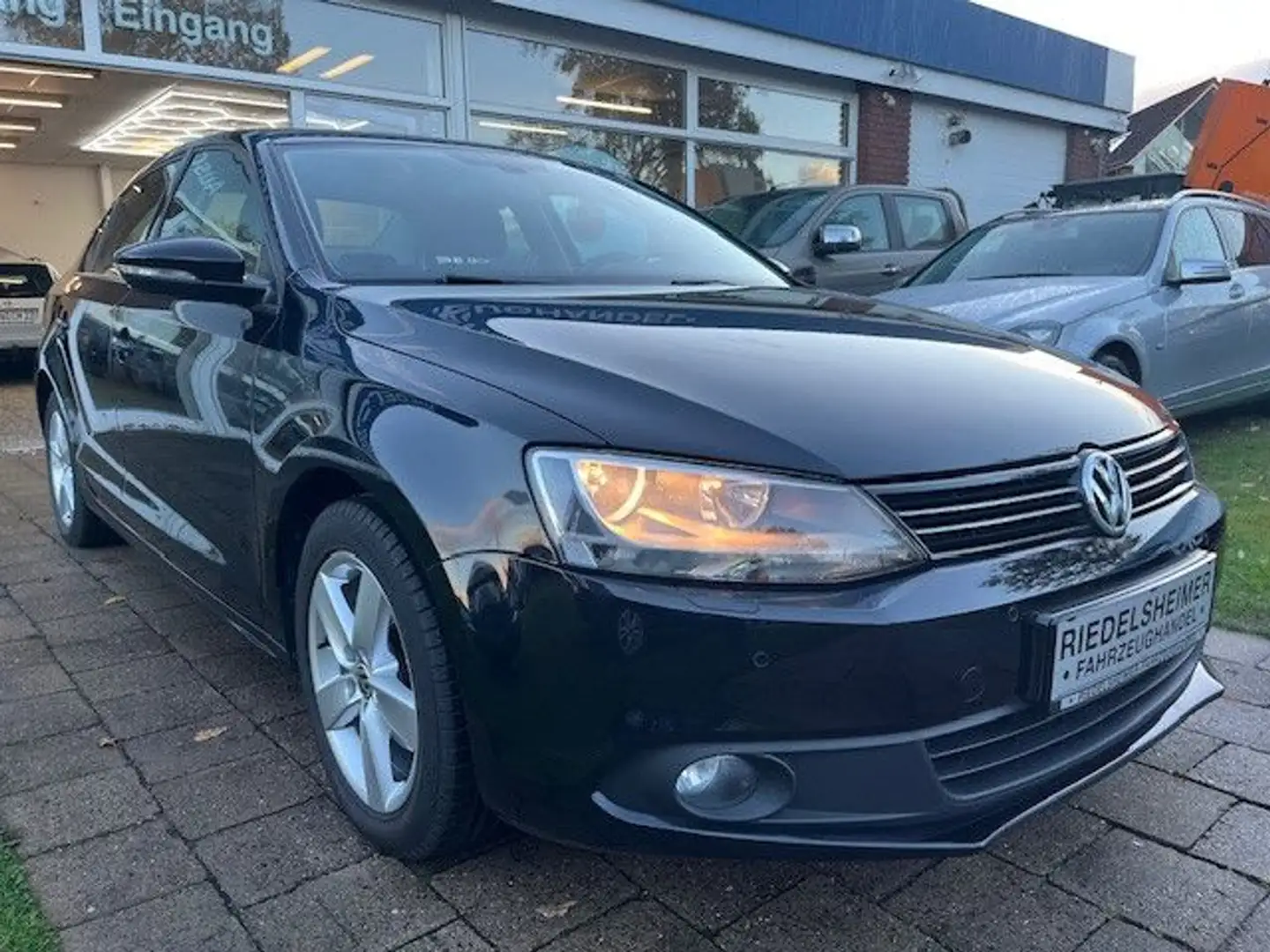 Volkswagen Jetta VI Comfortl 1,2 TSI  NAVI TEMP PDC SCHECKH Czarny - 1
