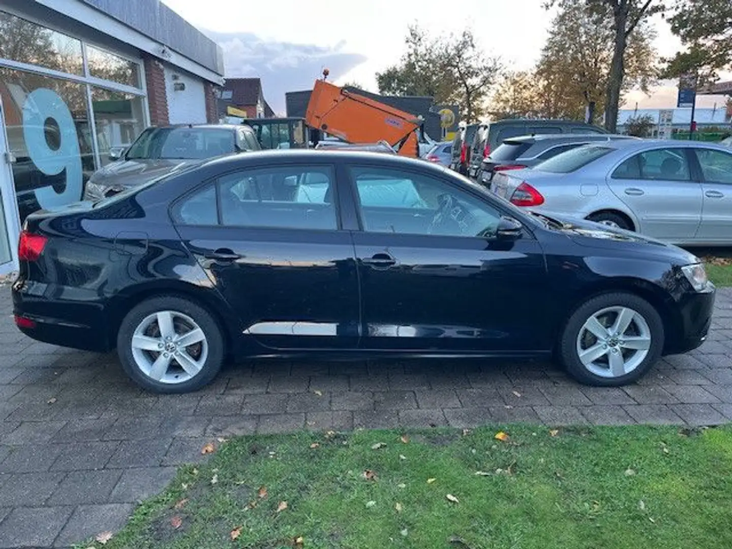 Volkswagen Jetta VI Comfortl 1,2 TSI  NAVI TEMP PDC SCHECKH Czarny - 2