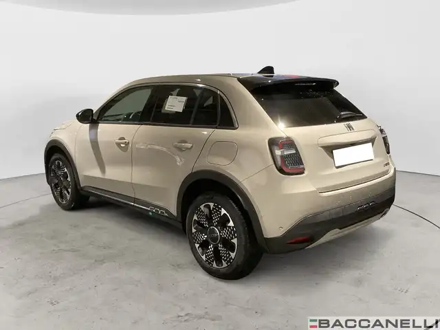 Fiat 600 view 2