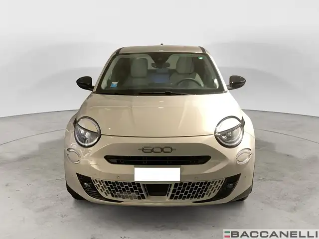 Fiat 600 view 6