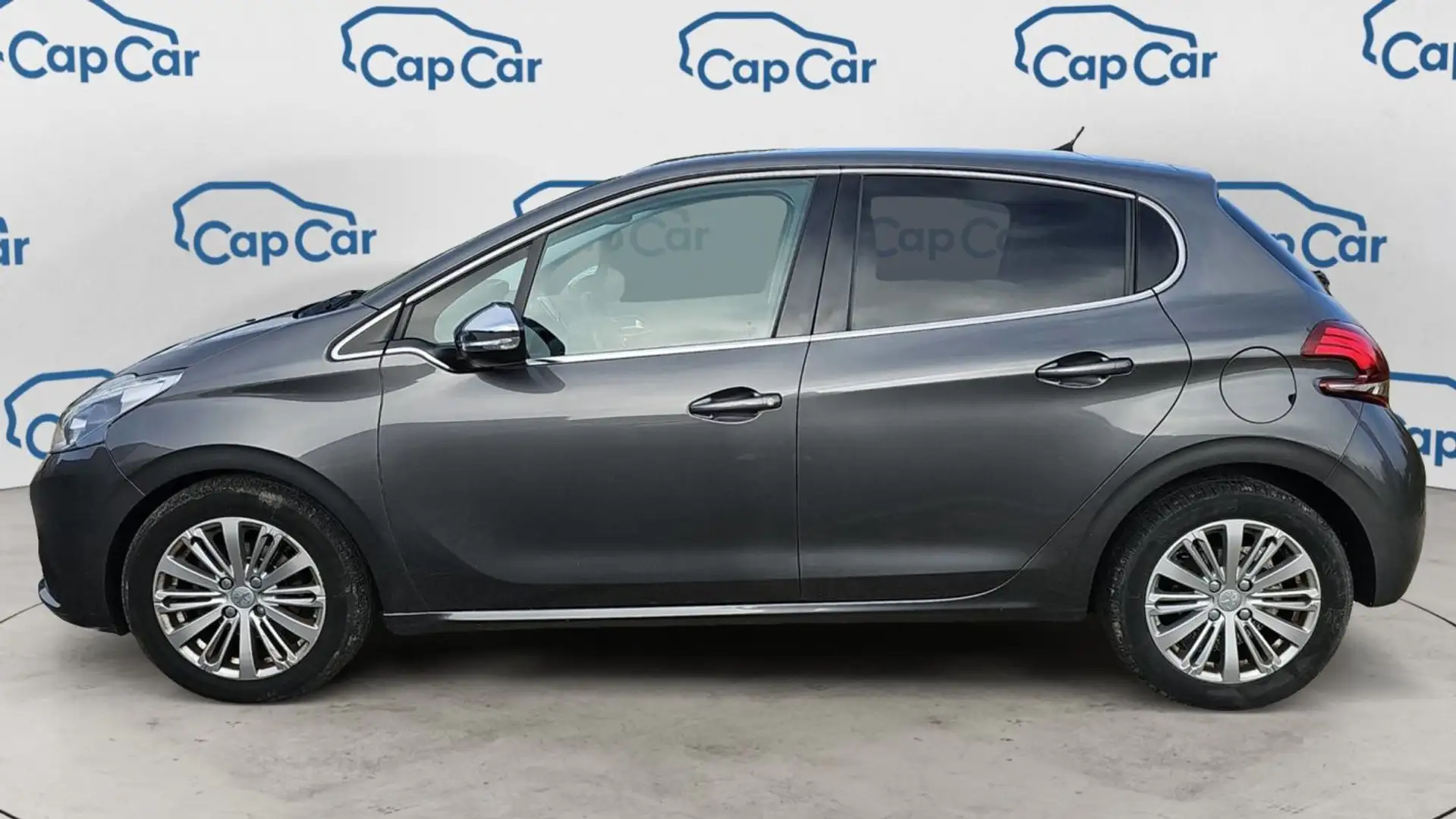 Peugeot 208 1.2 PureTech 110 EAT6 Allure - 2