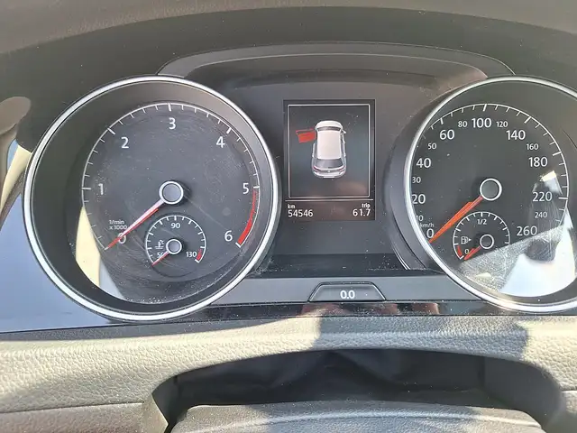 Volkswagen Golf view 12