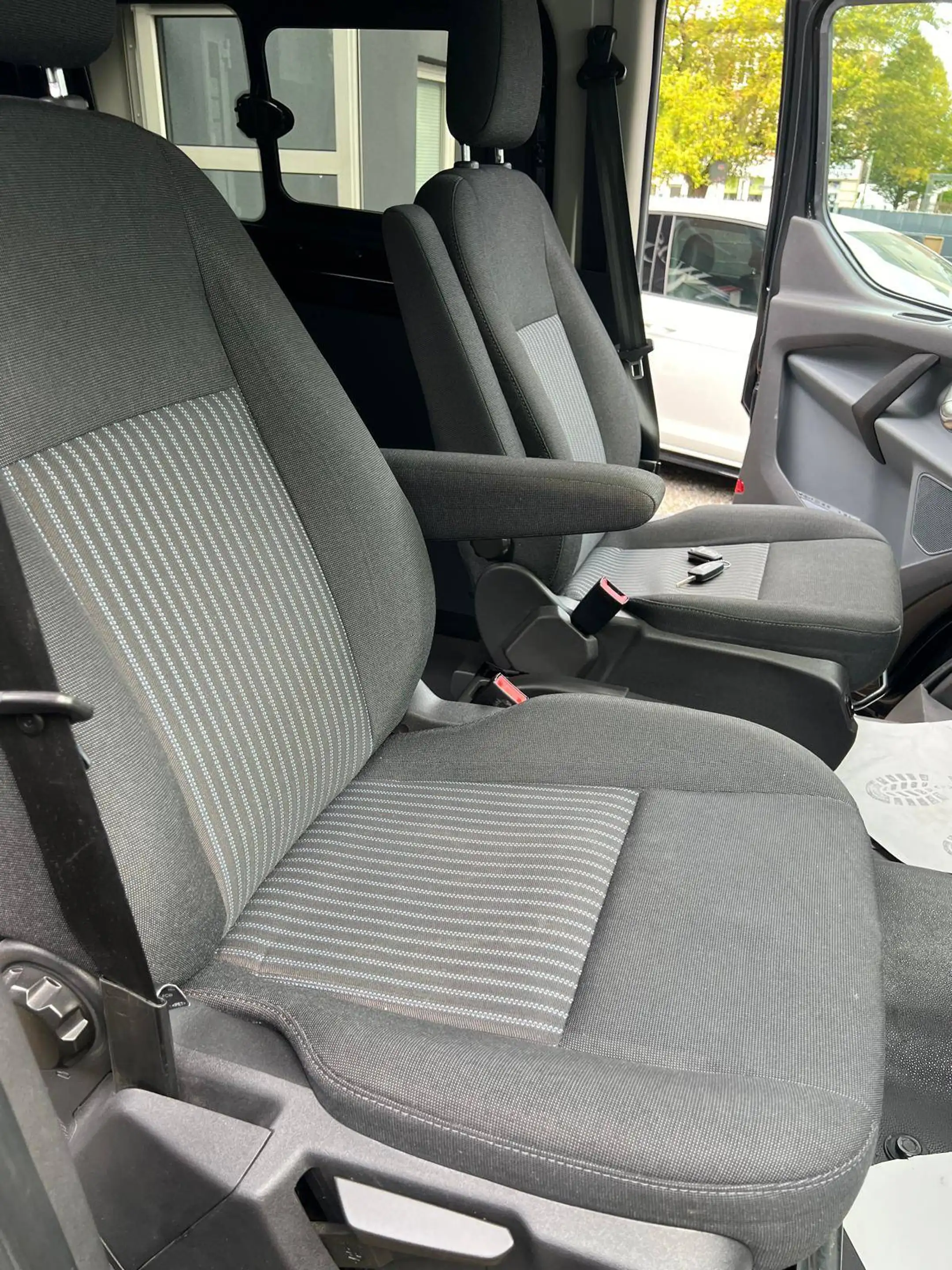 Ford Tourneo Custom 310 L1 Trend — photo 14