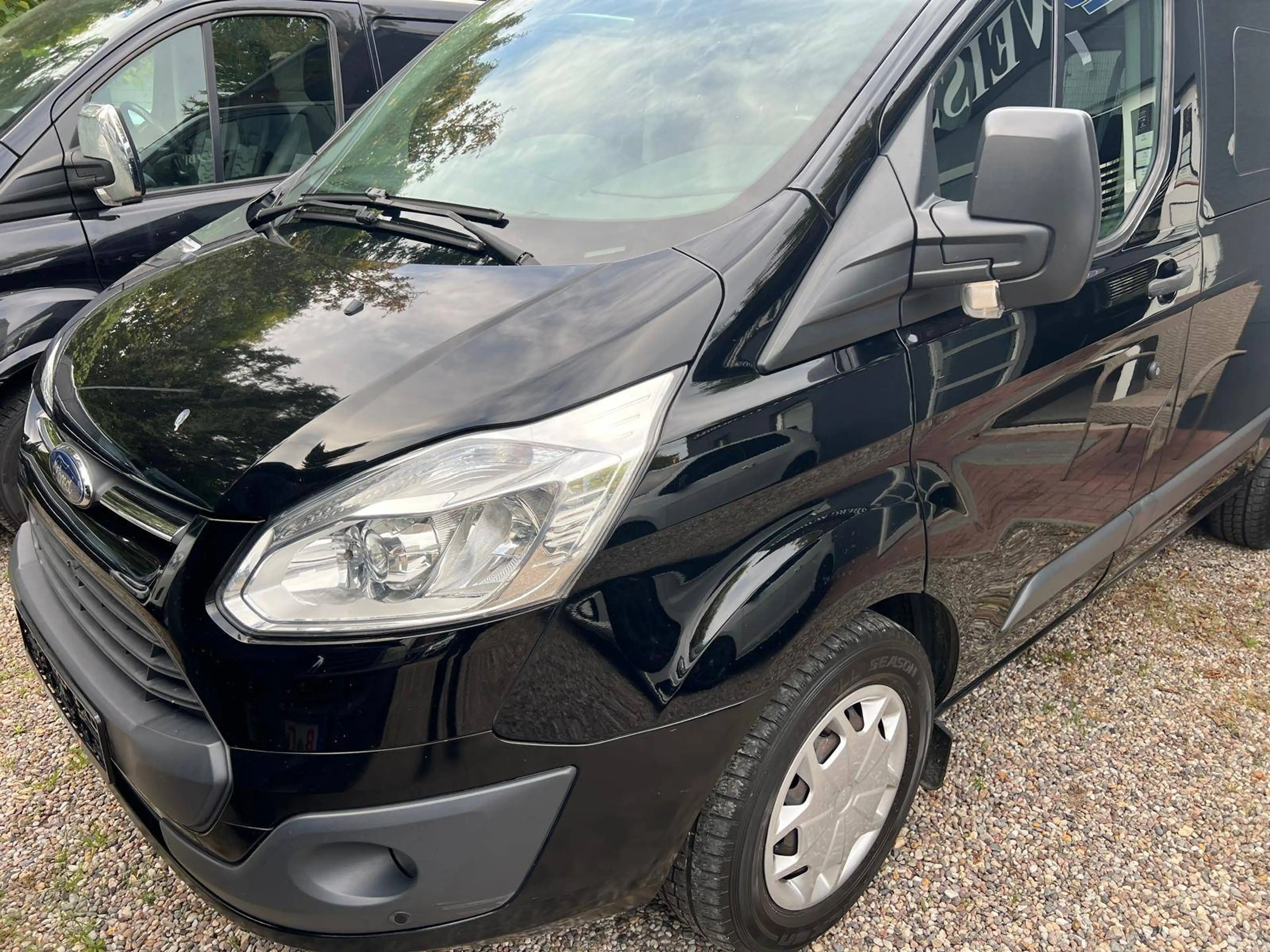 Ford Tourneo Custom 310 L1 Trend — photo 2