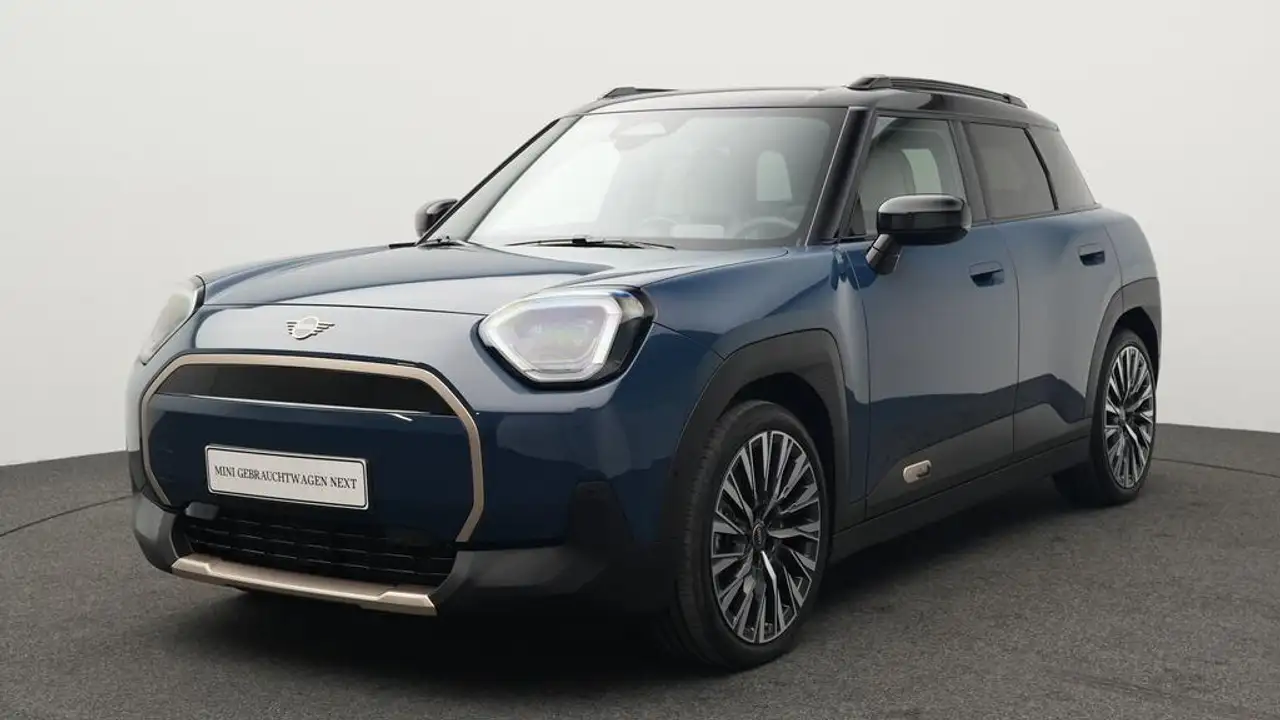 MINI Aceman Favoured Trim