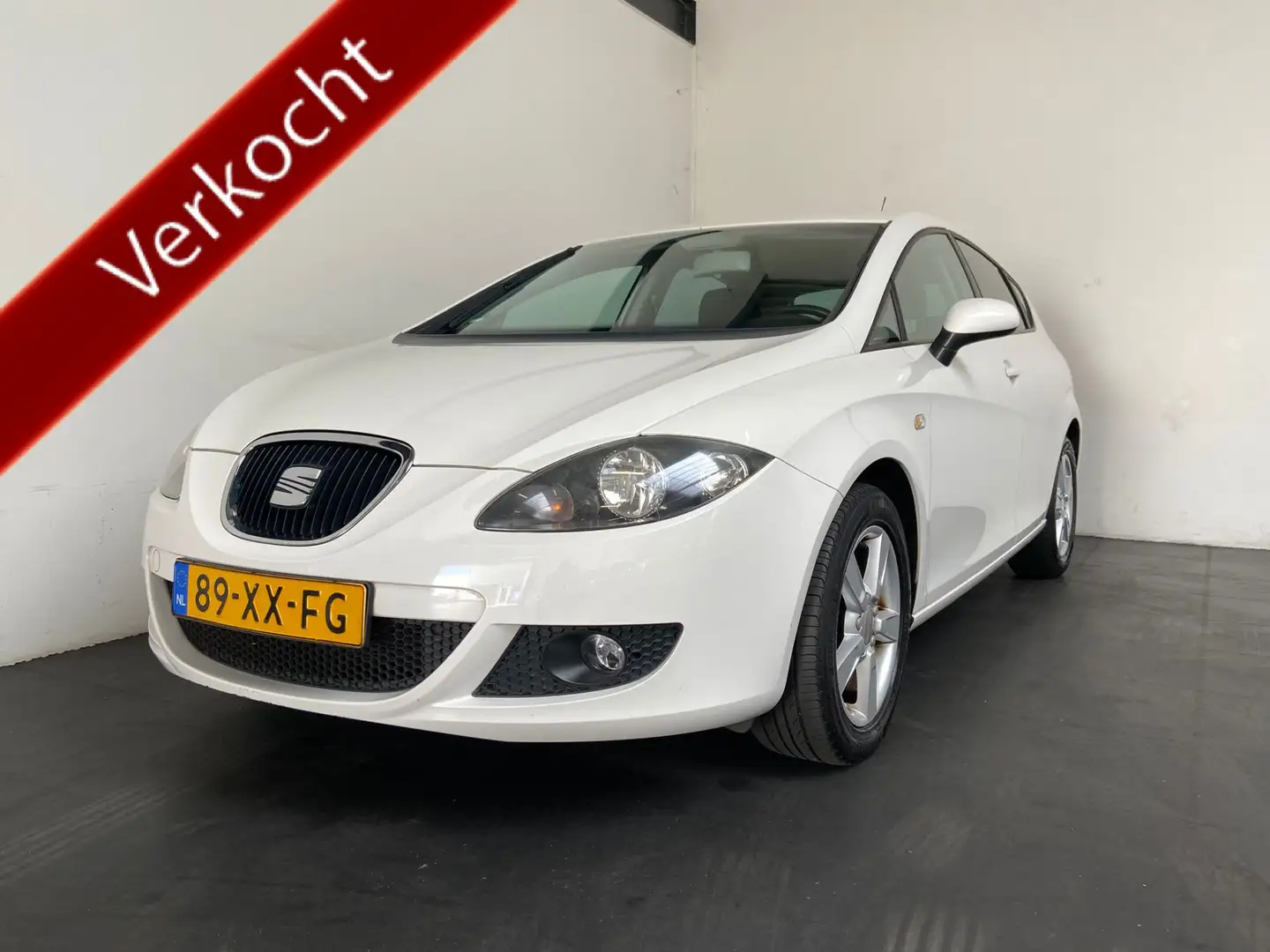 SEAT Leon 1.6 Sportstyle Alb - 1