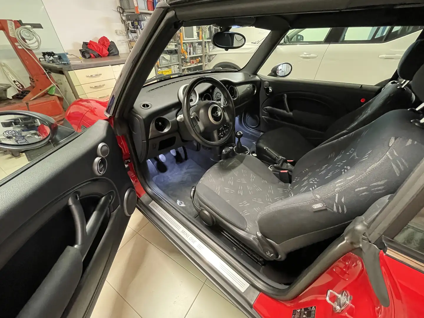 MINI One Cabrio 1.6 - 2