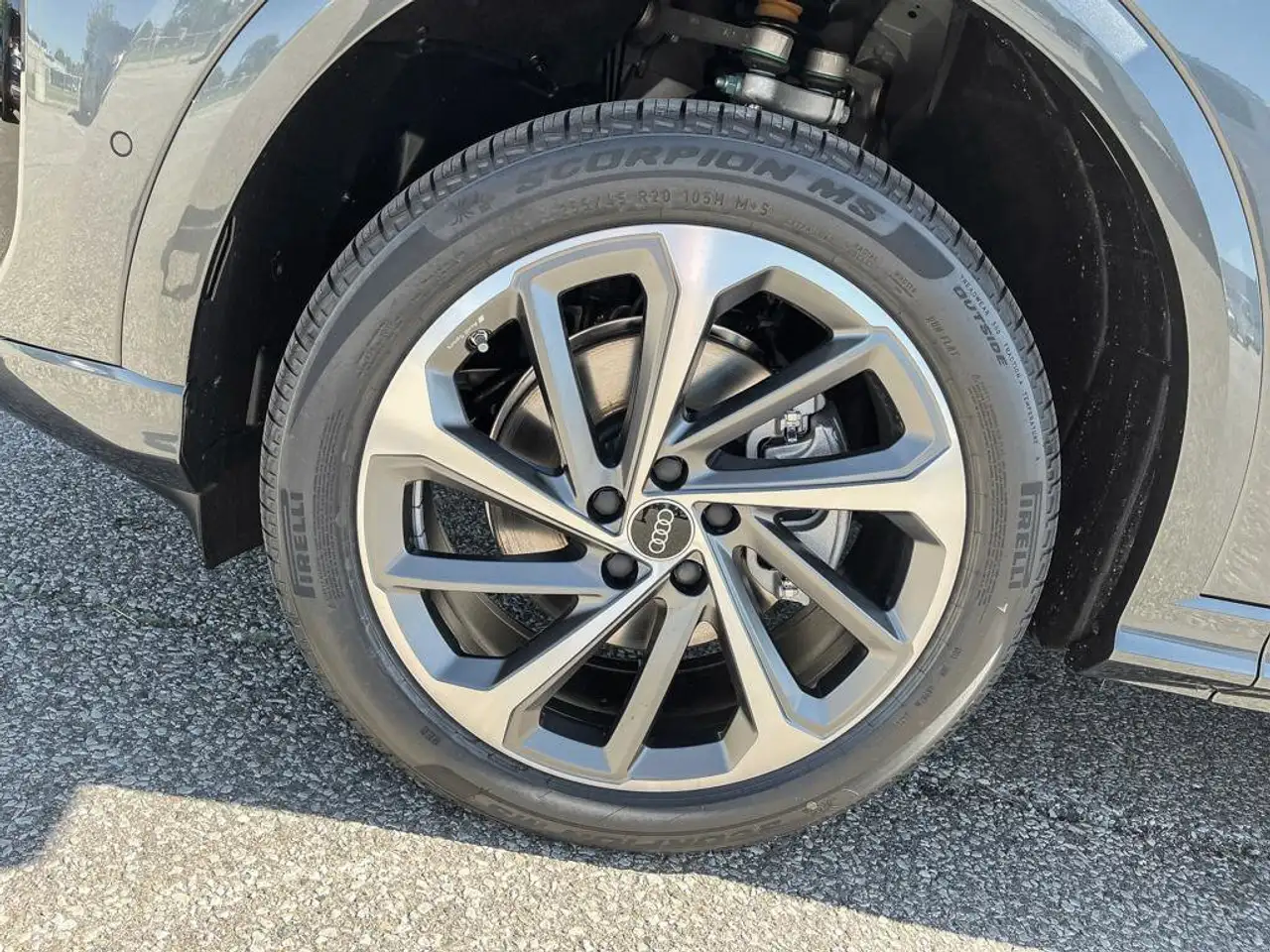 Audi Q5 снимка Audi Q5