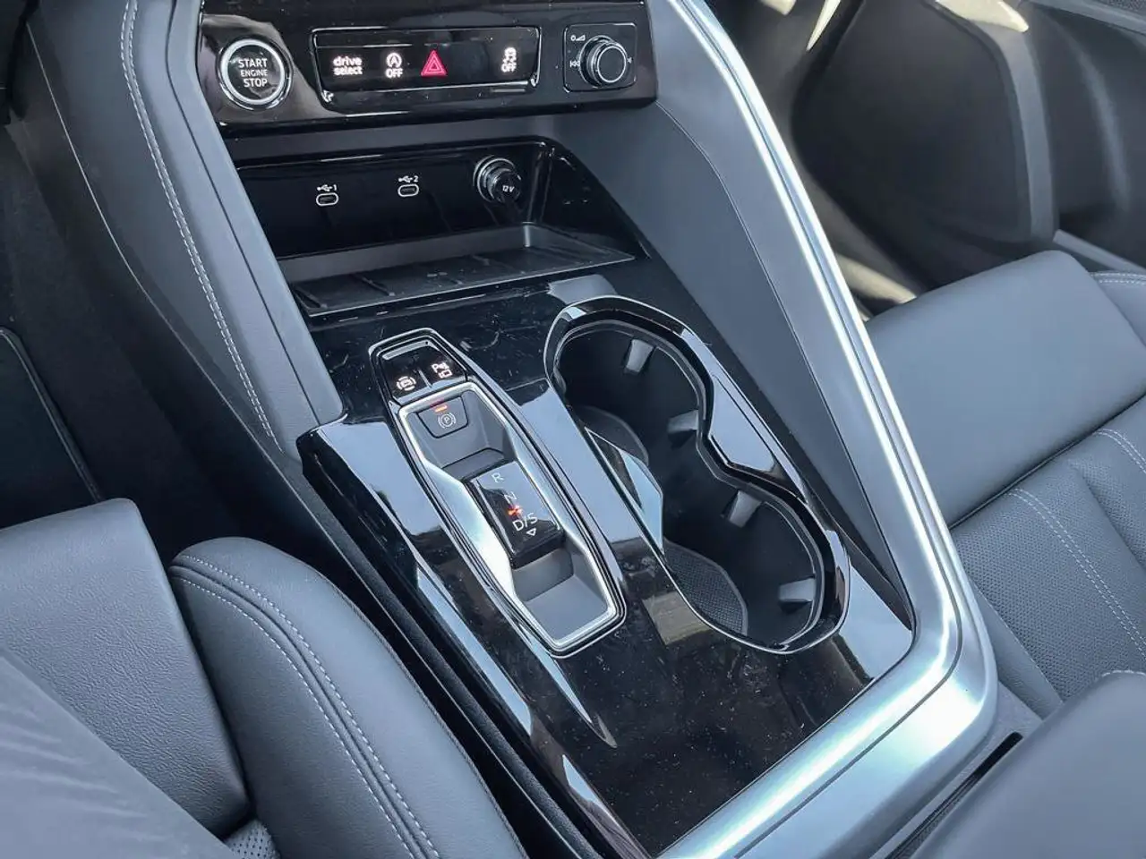 Audi Q5 снимка Audi Q5