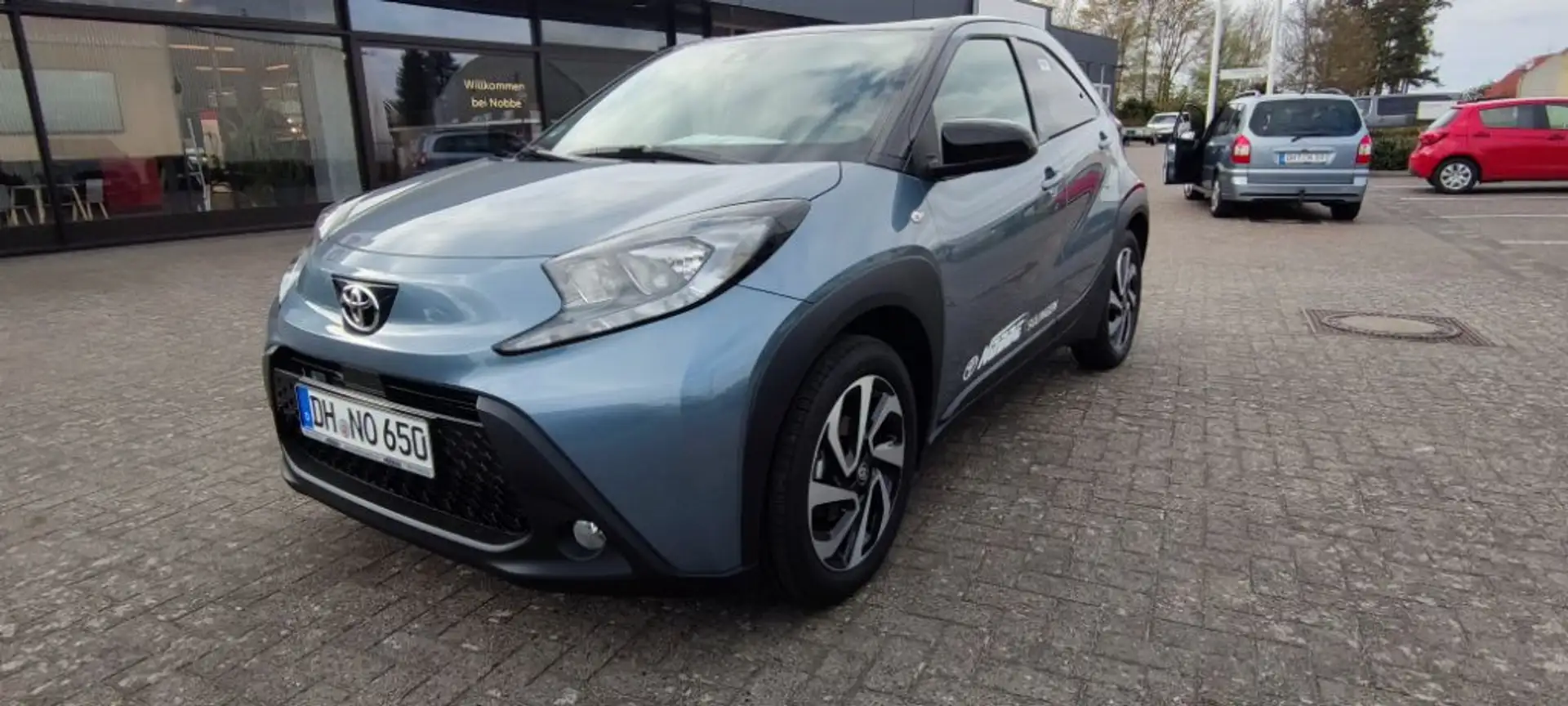 Toyota Aygo X Team D Grau - 2