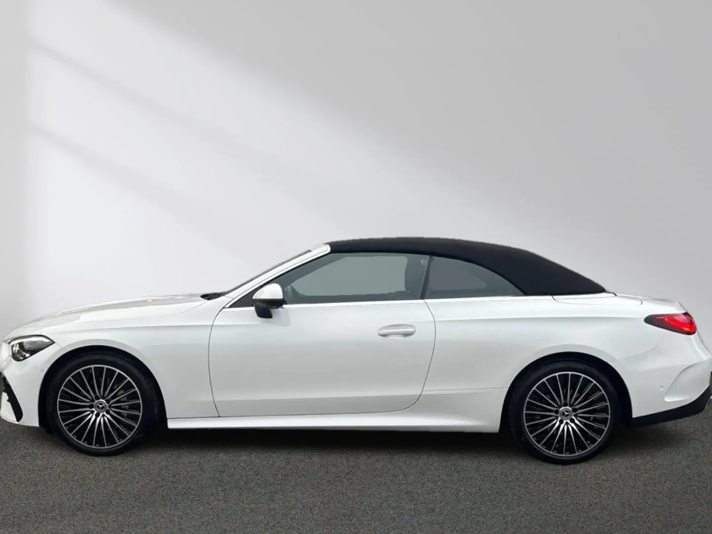 Mercedes-Benz CLE 200 Cabrio AMG Rückfahrkamera Ambiente LED Wit - 2