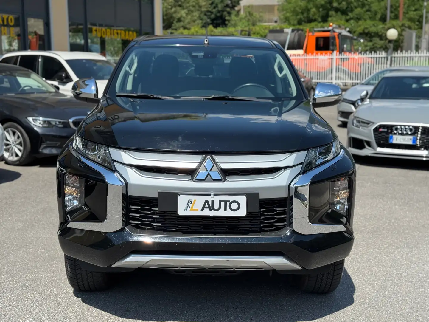 Mitsubishi L200 L200 d.cab 2.3d Intense 4wd 150cv Nero - 2