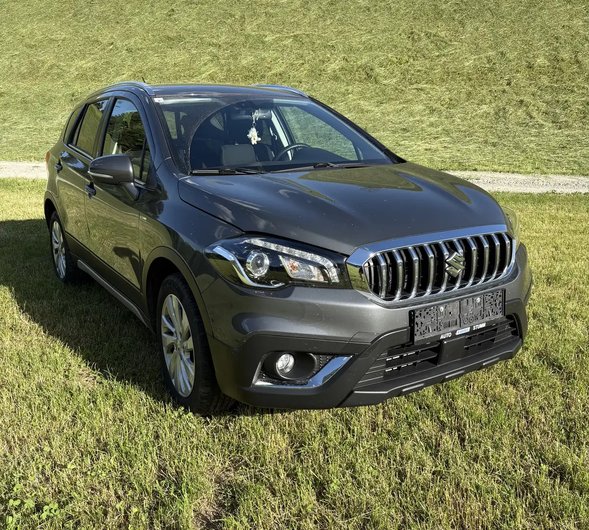 Suzuki SX4 S-Cross 1,4 DITC ALLGRIP shine Grau - 2