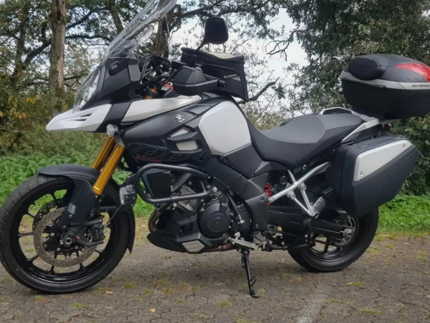 Suzuki V-Strom 1000 Alb - 2