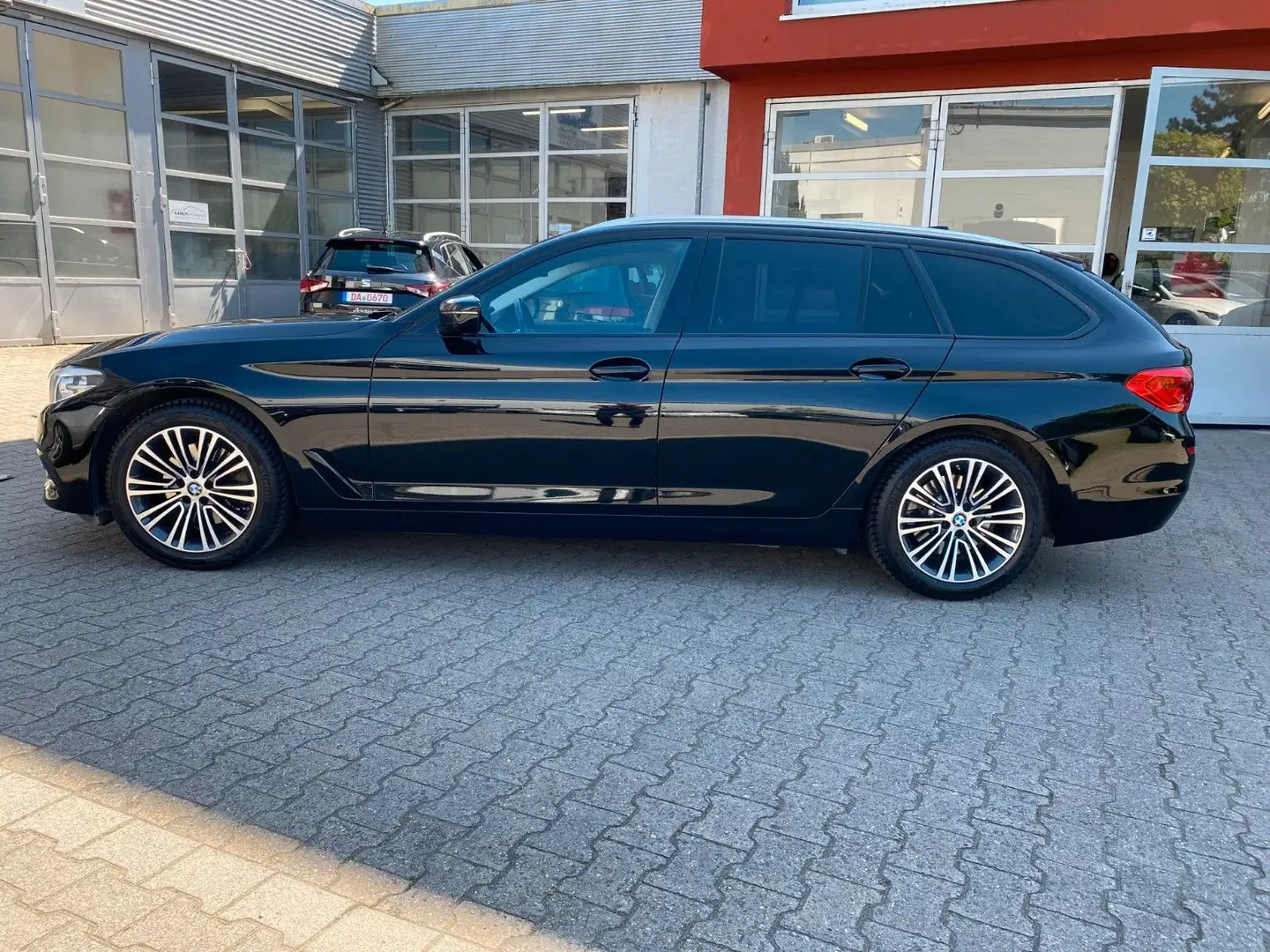 BMW 520 Baureihe 5 Touring 520 d Sport Line  LED Zwart - 2