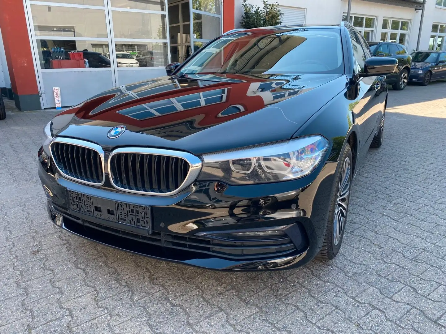BMW 520 Baureihe 5 Touring 520 d Sport Line  LED Zwart - 1