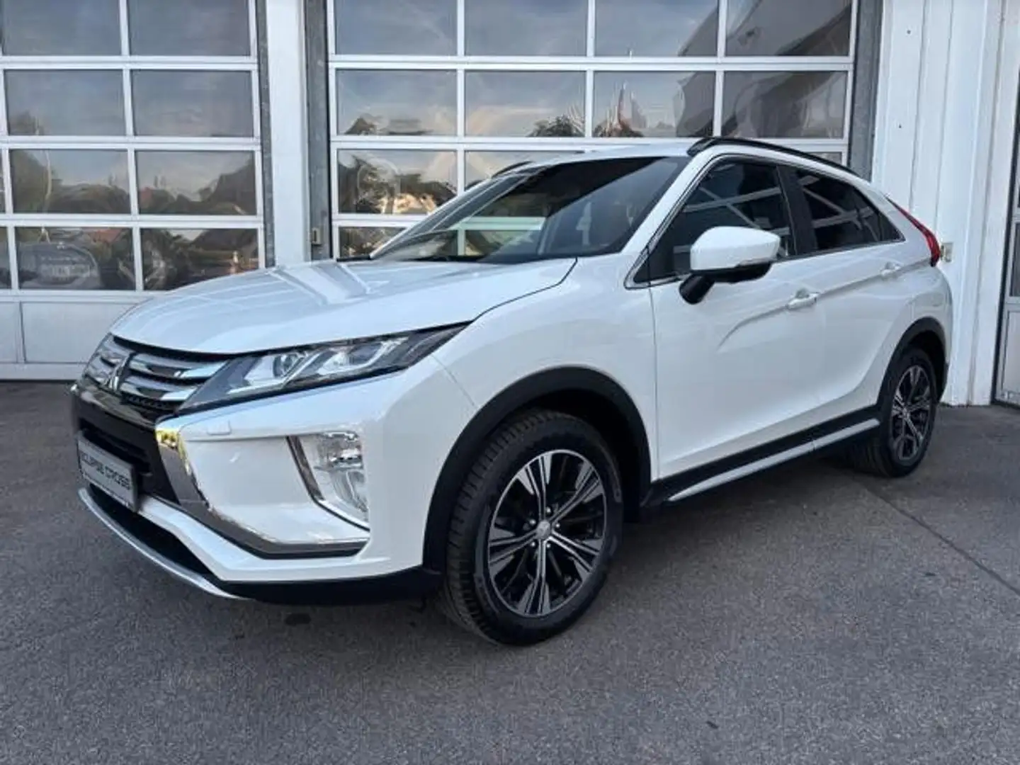 Mitsubishi Eclipse Cross Diamant+ 1.5 T 2WD 6-Gang Weiß - 1