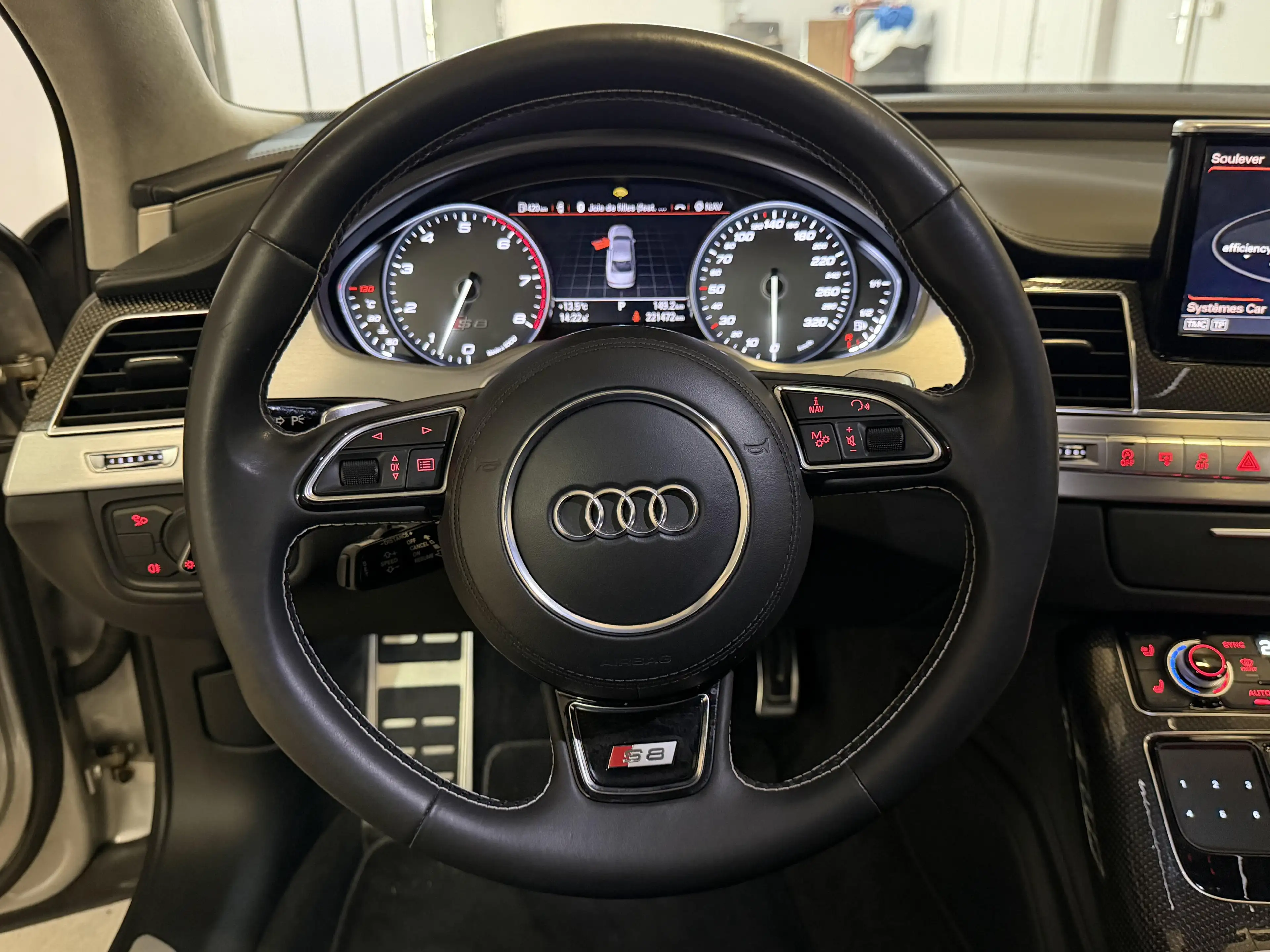 Audi S8 EXPORT/HANDLER/NO WARRANTY — photo 14