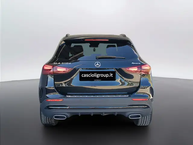 Mercedes-Benz Gla view 5