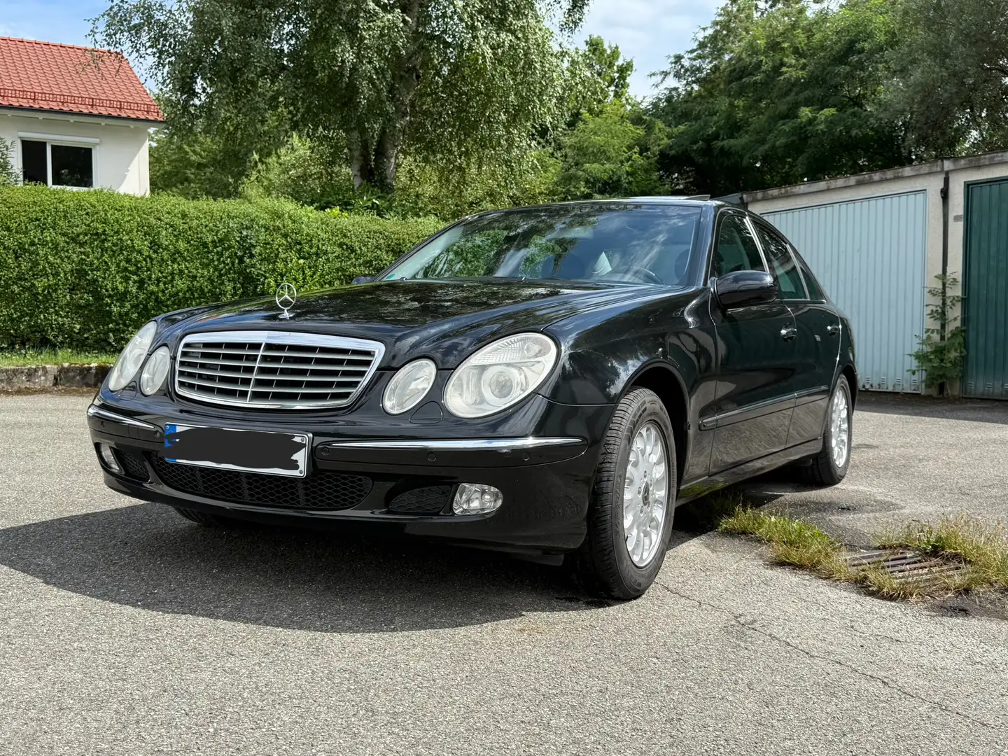 Mercedes-Benz E 240 4Matic Elegance - 1