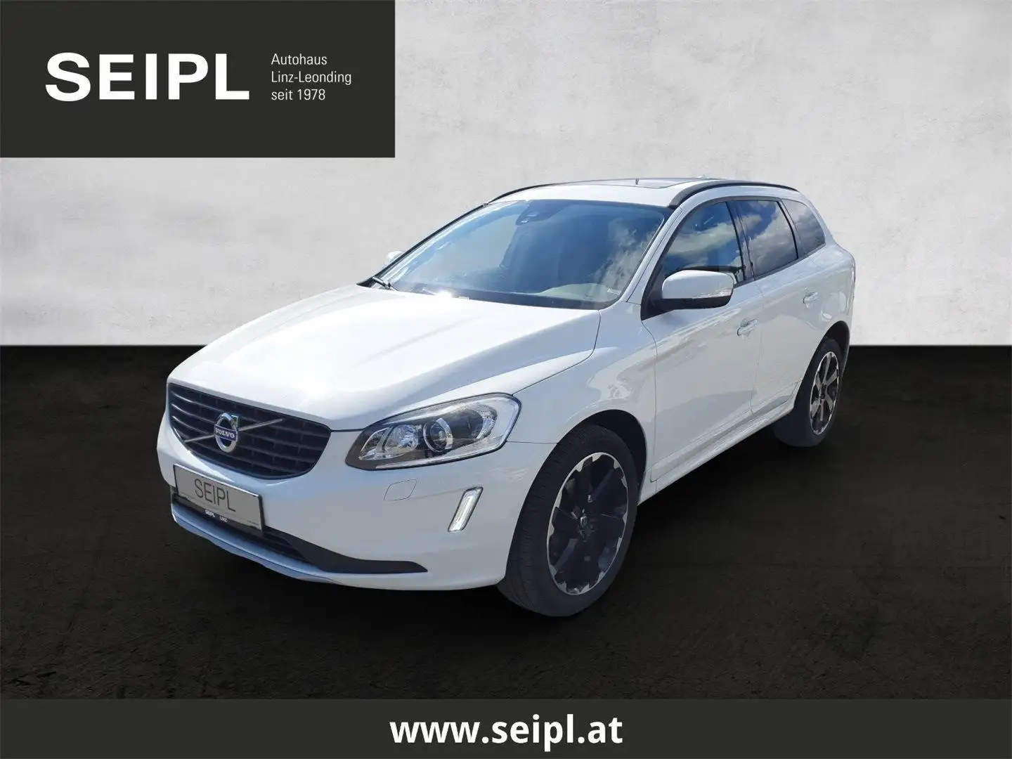 Volvo XC60 D3 Kinetic Geartronic Weiß - 1