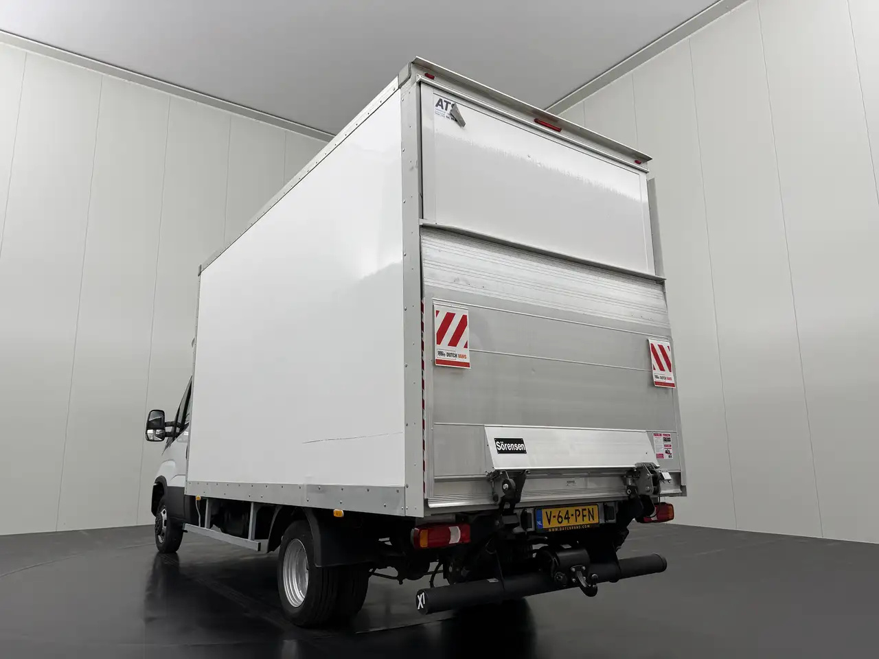 Iveco Daily 2023 — фото 21