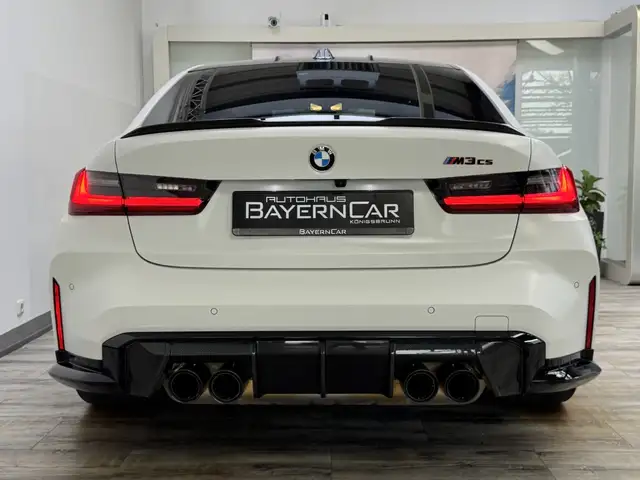 BMW M3 view 5