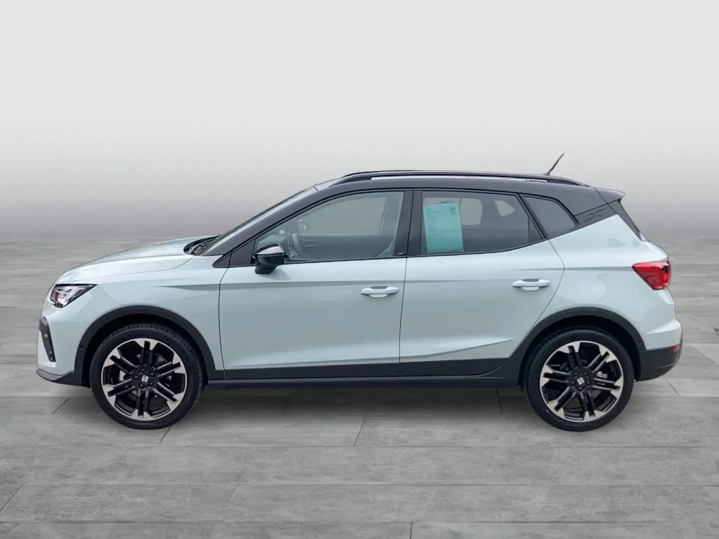 SEAT Arona FR Edition 1.0 TSI DSG Grau - 2