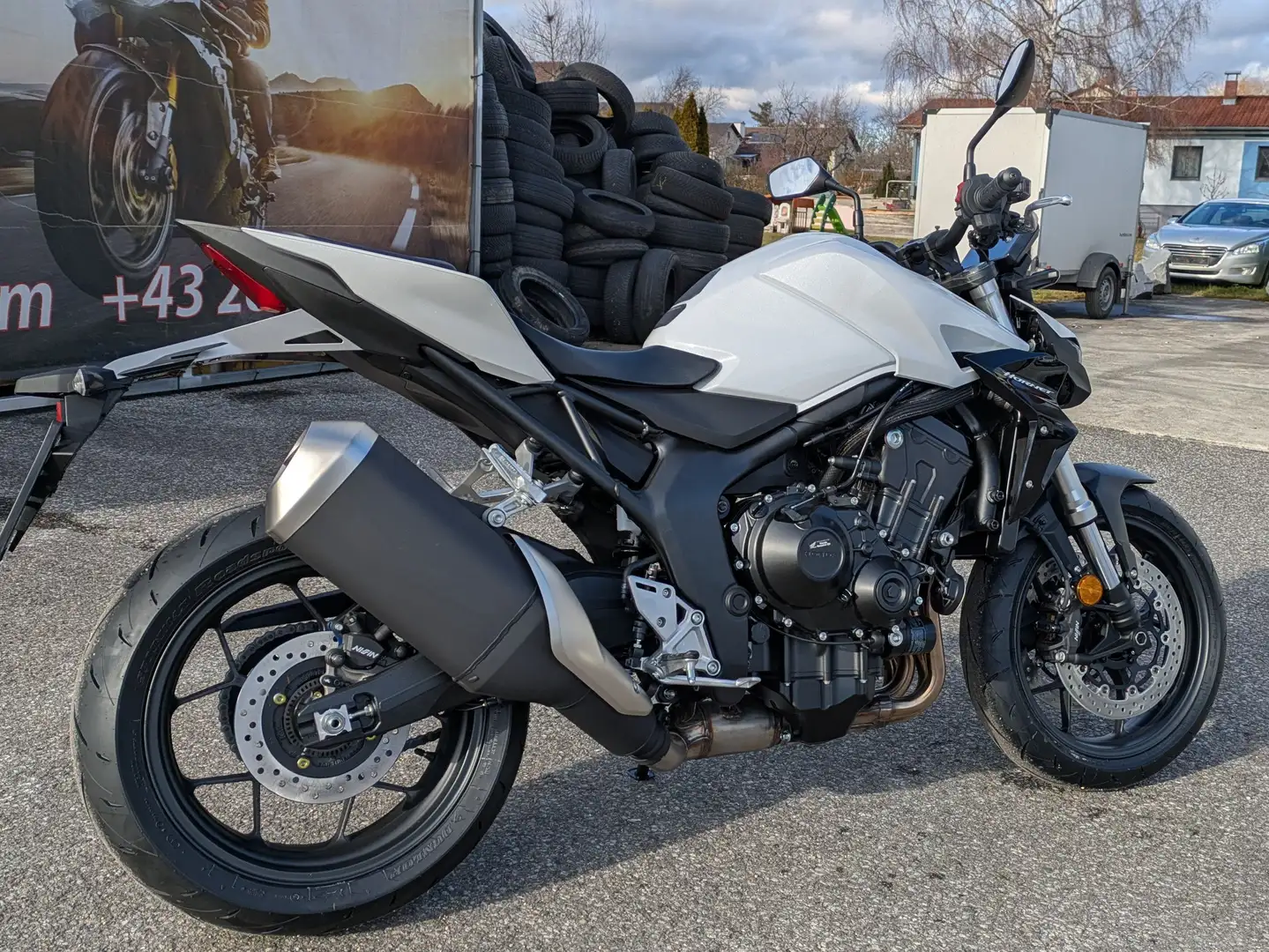 Honda CB 1000 Hornet Weiß - 2