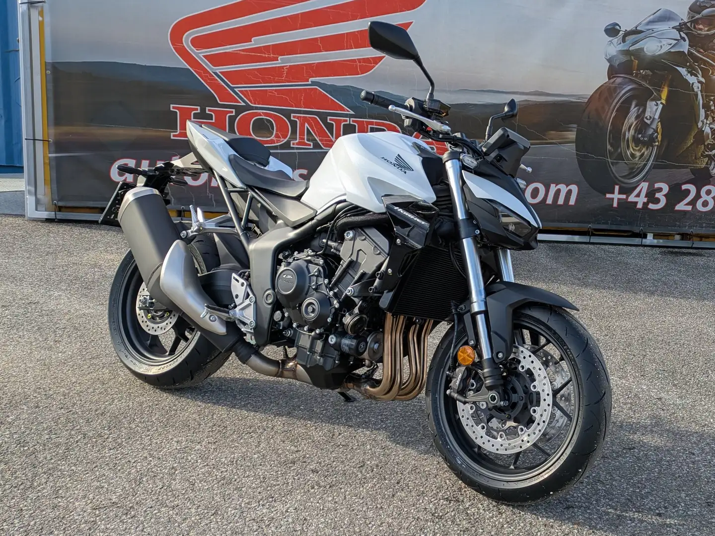 Honda CB 1000 Hornet Weiß - 1