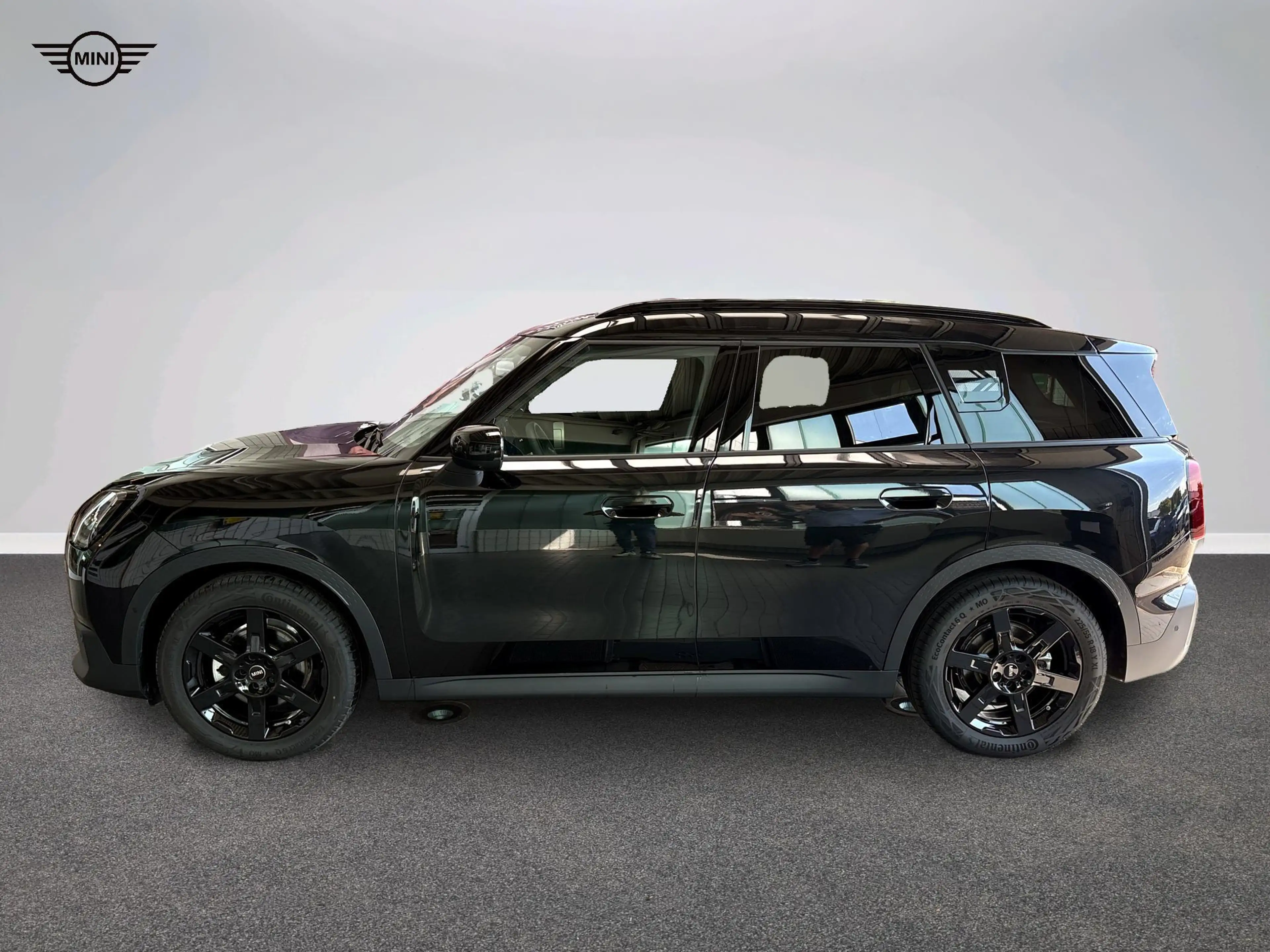 MINI Countryman E Classic Trim — photo 3