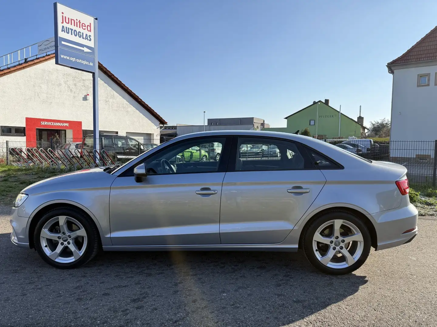 Audi A3 35 TFSI sport Silber - 2