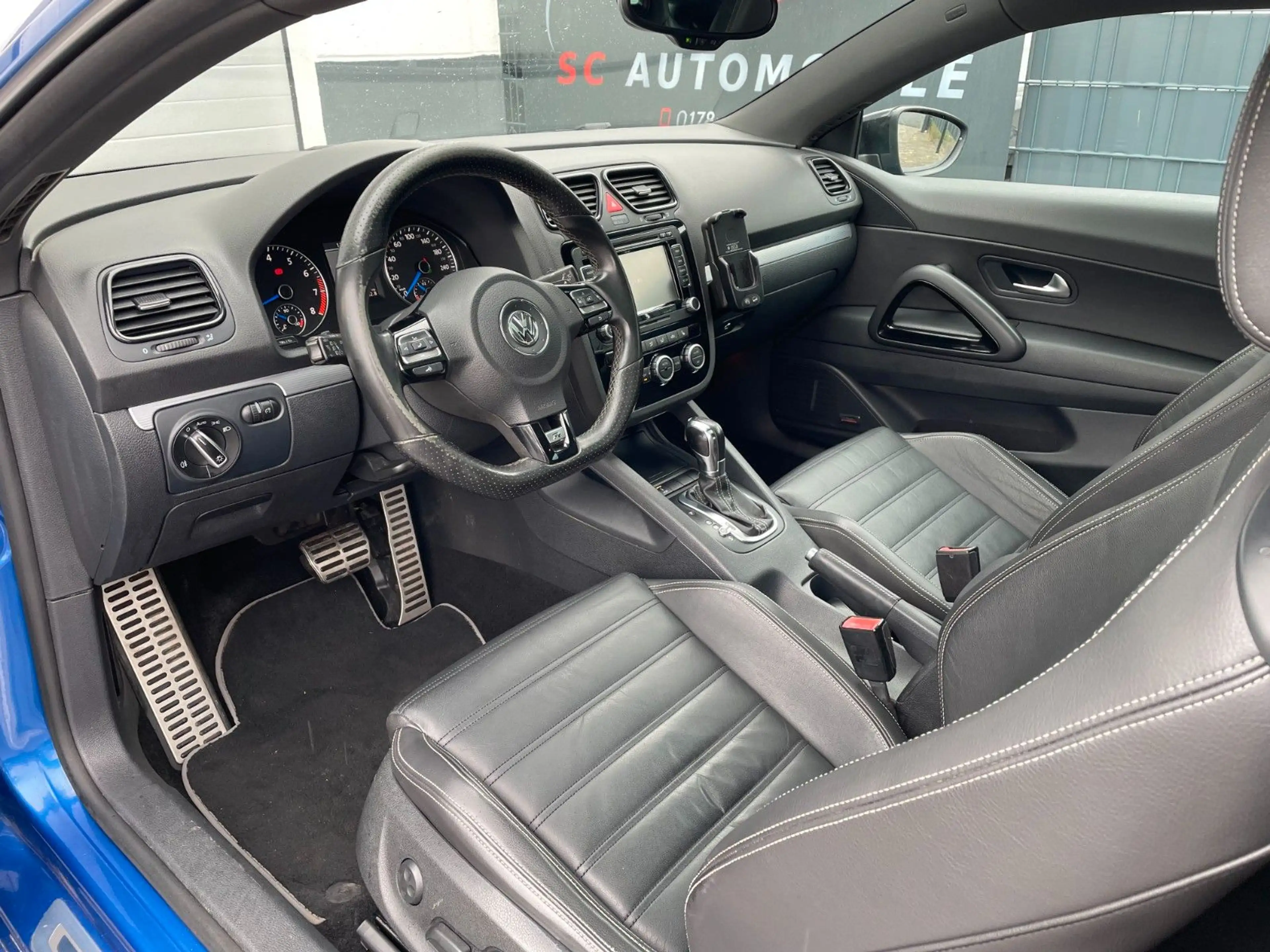 Volkswagen Scirocco R 2.0 TSI | DSG | PANO | LEDER | — photo 5