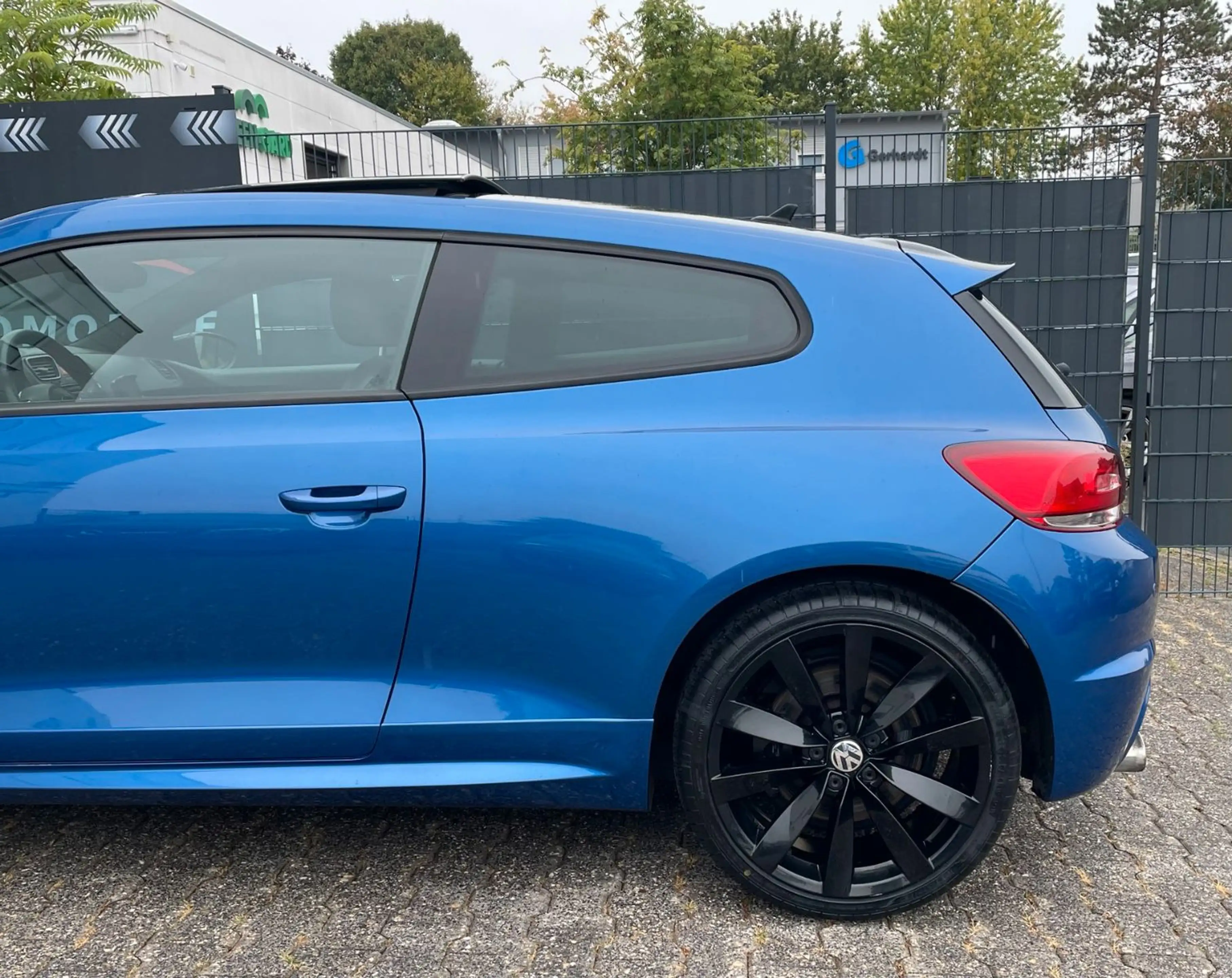 Volkswagen Scirocco R 2.0 TSI | DSG | PANO | LEDER | — photo 11