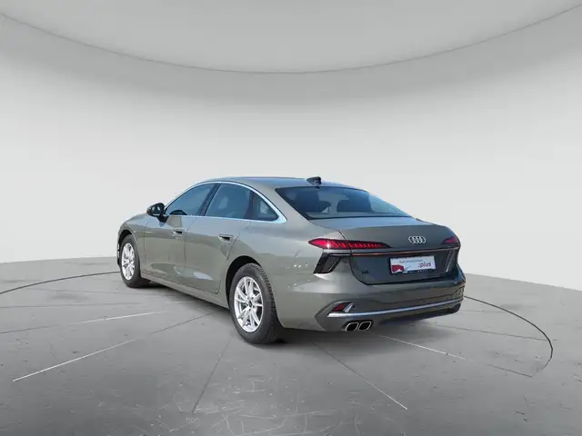 Audi A6 view 3