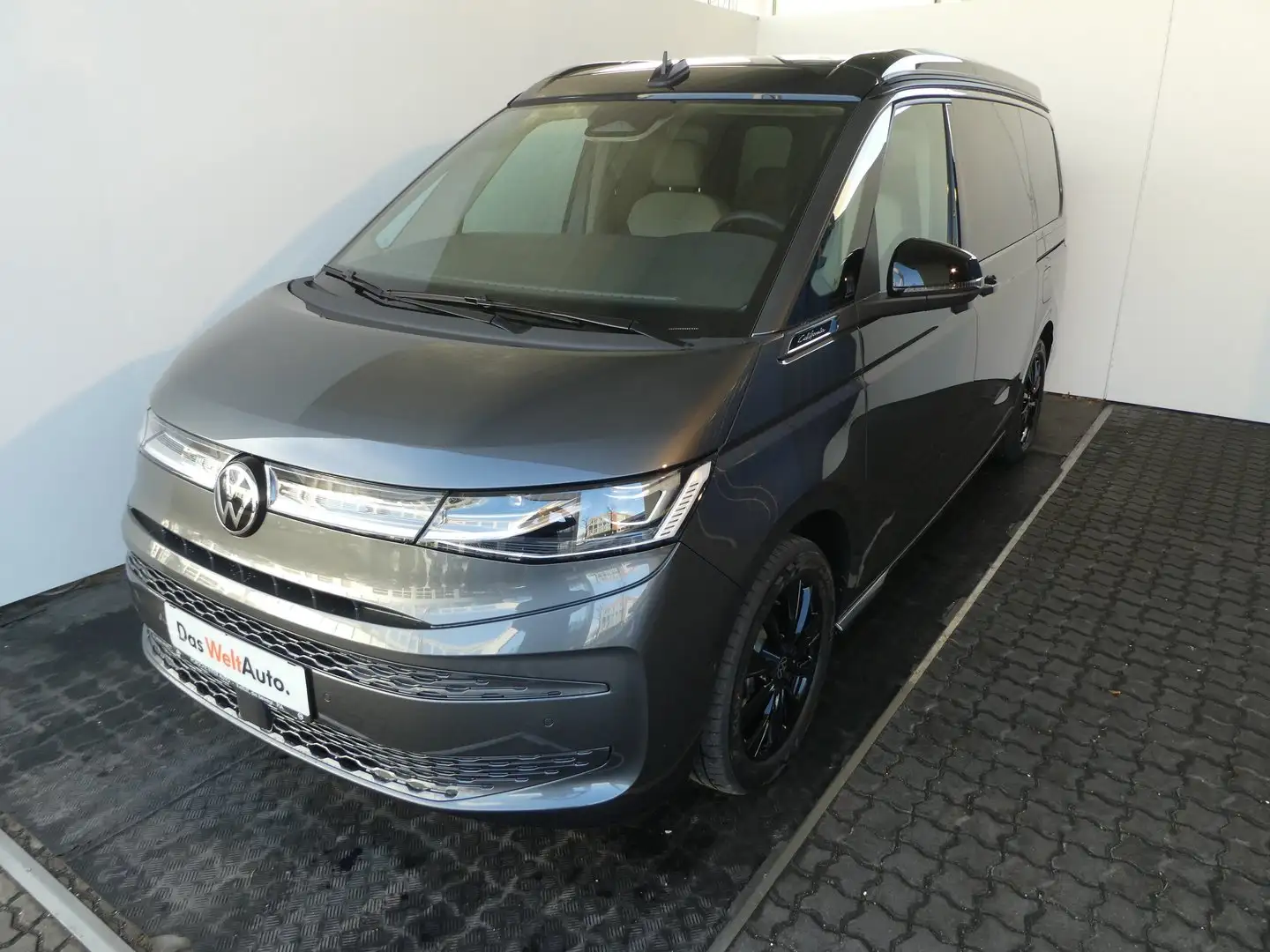 Volkswagen T7 California VW Multivan T7 California eHybrid 180 kW 4M Grau - 1