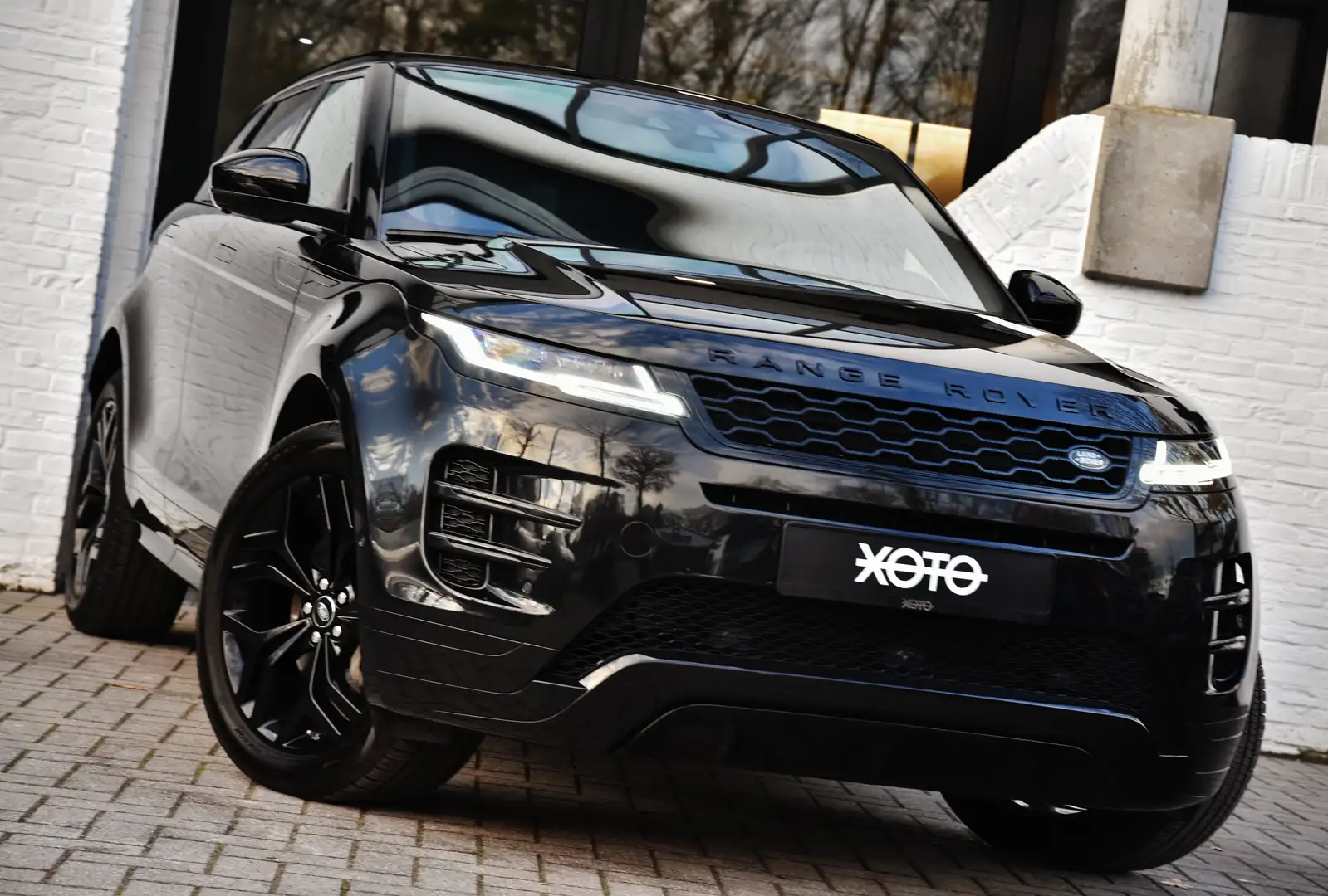 Land Rover Range Rover Evoque D150 R-DYNAMIC SE BLACK DESIGN PACK Black - 2